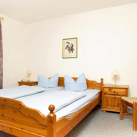 Holiday Village - Dal01041-dyc